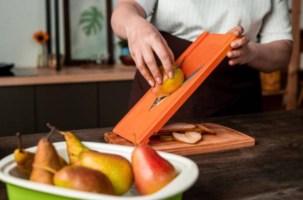 The Best Mandoline Slicer Of 2021 America S Test Kitchen Consumer Reports Phoenix Cooks